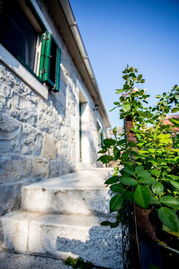 Apartmani Rebac Gata Екстер'єр фото