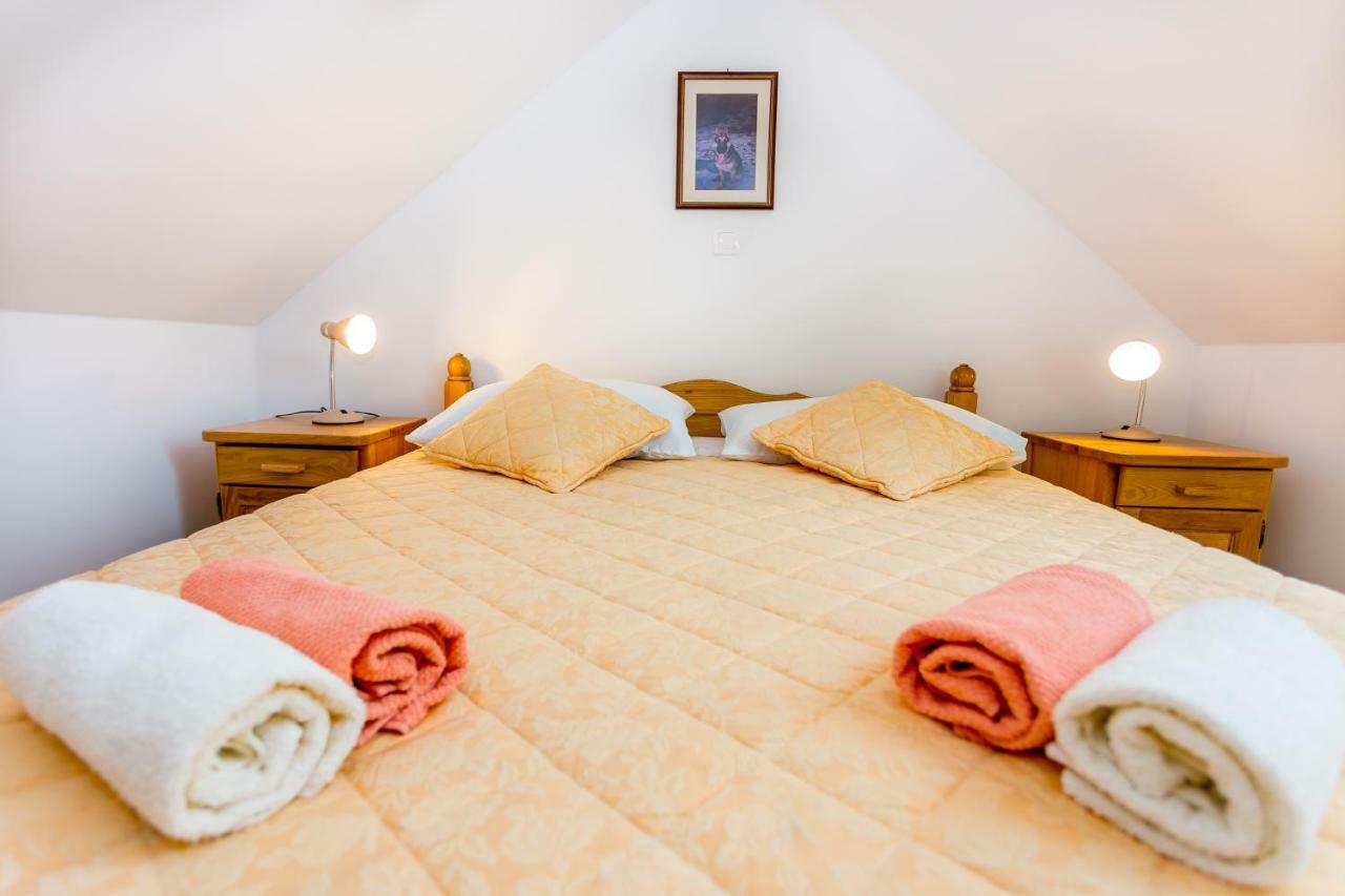 Apartmani Rebac Gata Екстер'єр фото